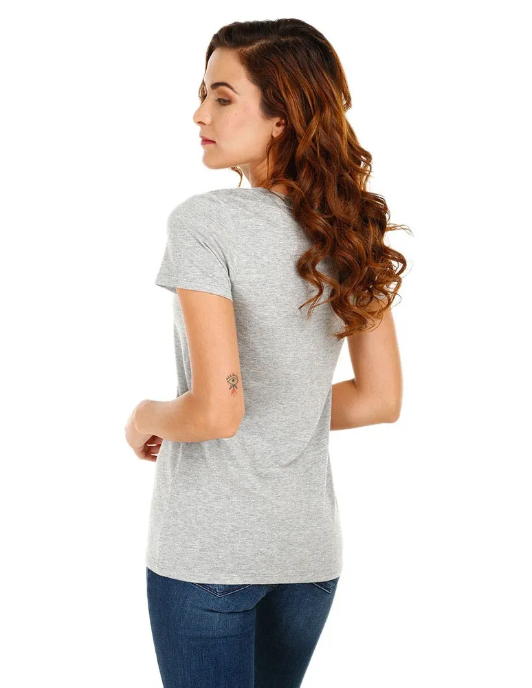 Playera cuello V para mujer