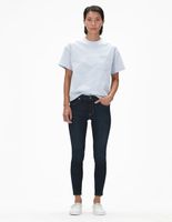 Jeans skinny lavado obscuro corte cintura para mujer