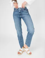 Jeans loose lavado claro corte cintura alta para mujer