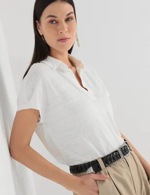 Playera manga corta cuello camisero para mujer