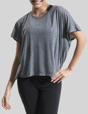 Playera Atletica cuello redondo para mujer