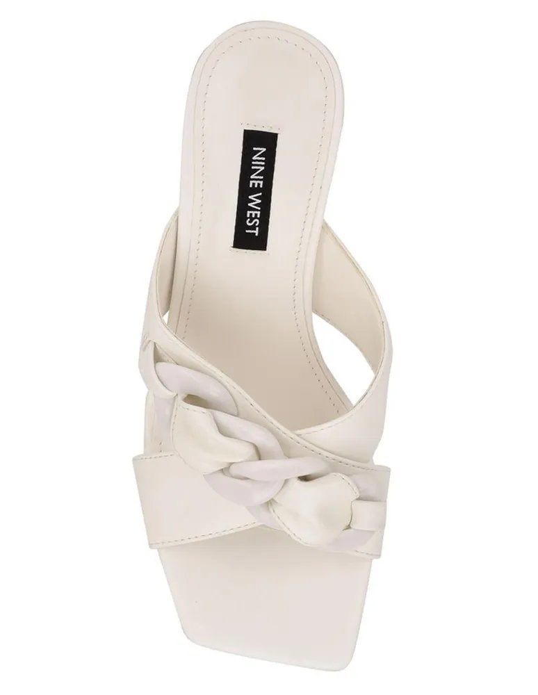 Sandalia Nine West con cadena para mujer