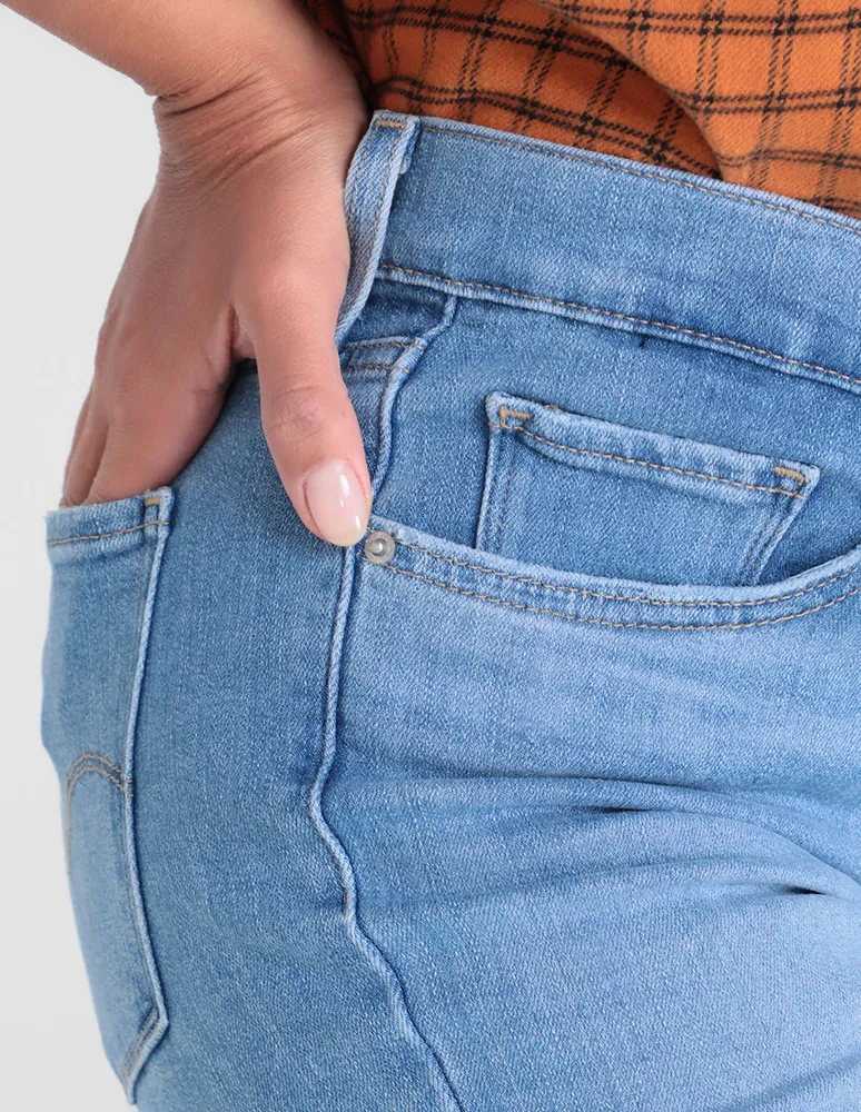 Jeans slim Levi's 312 lavado claro corte cintura para mujer