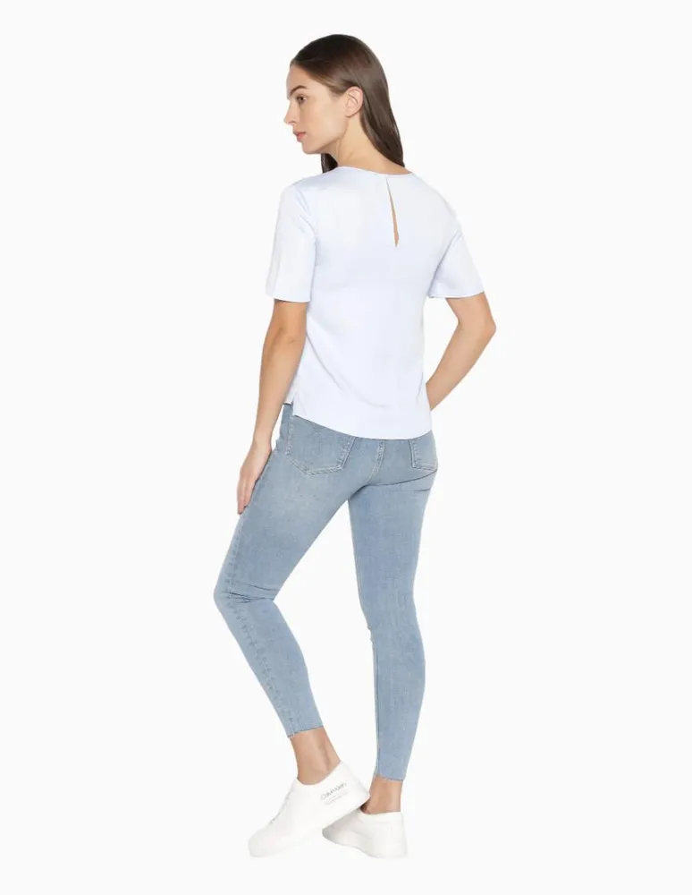 Blusa Calvin Klein manga corta para mujer