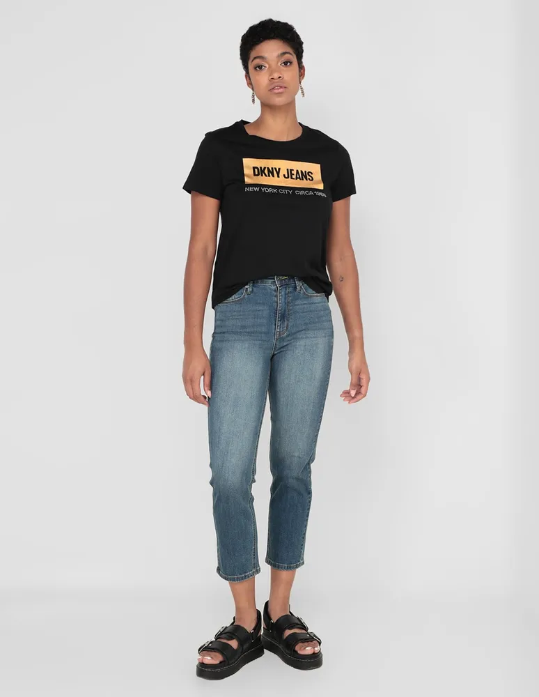 Jeans slim DKNY deslavado corte cintura para mujer