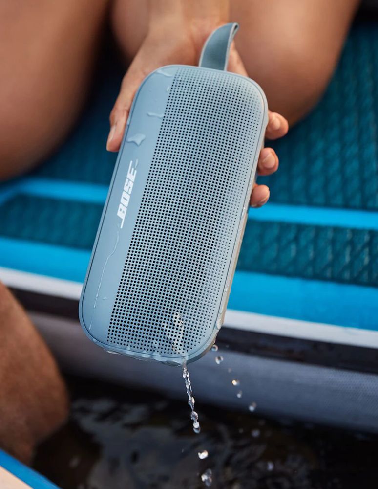 Bocina Portátil Bose Soundlink Flex Inalámbrica