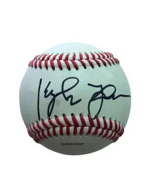 Pelota de colección Ídolos firmada Kyle Tucker