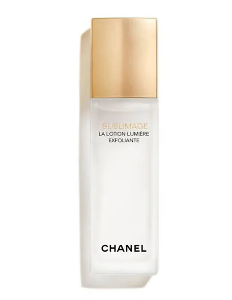 <b>CHANEL<br>SUBLIMAGE LA LOTION LUMIÈRE EXFOLIANTE</b><br><span>LOCIÓN EXFOLIANTE RENOVADORA DE LUMINOSIDAD</span>