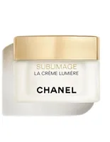 <b>CHANEL<br>SUBLIMAGE LA CRÈME LUMIÈRE</b><br><span>MÁXIMA REGENERACIÓN Y LUMINOSIDAD</span>