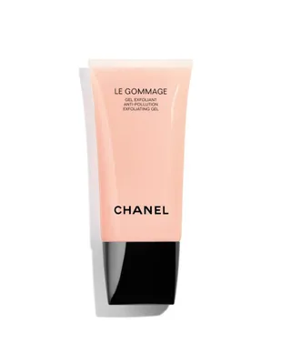 <b>CHANEL<br>LE GOMMAGE</b><br><span>GEL EXFOLIANTE ANTICONTAMINACIÓN</span>