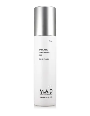 Gel limpiador facial M.A.D Skincare para acné