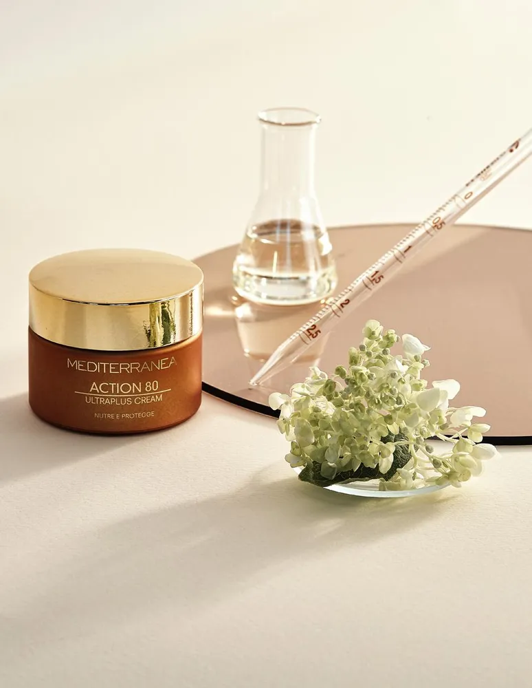 Crema ultra plus nutre y protege Mediterranea Cosmetics Action 80 años 50 ml