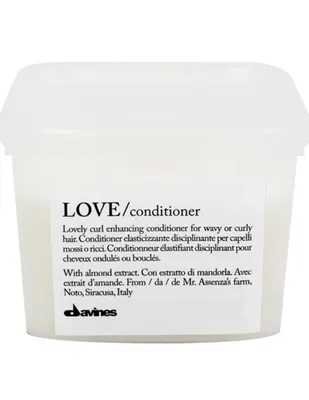 Acondicionador para cabello rizado Davines Love Curl 250 ml