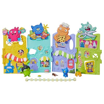 UglyDolls Uglyville Unfolded Main Street Playset and Portable Tote 
