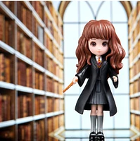 Wizarding World Doll Assorted – Une variation choisie au hasard