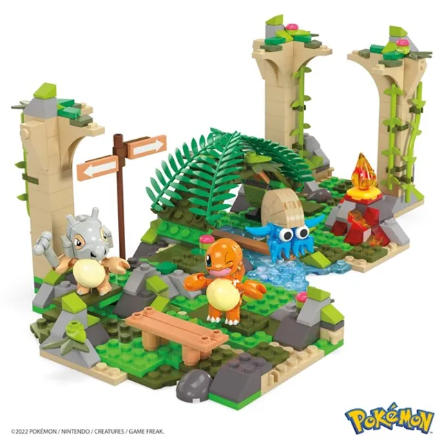 MEGA Pokemon Piplup And Sneasel's Snow Day Building Set