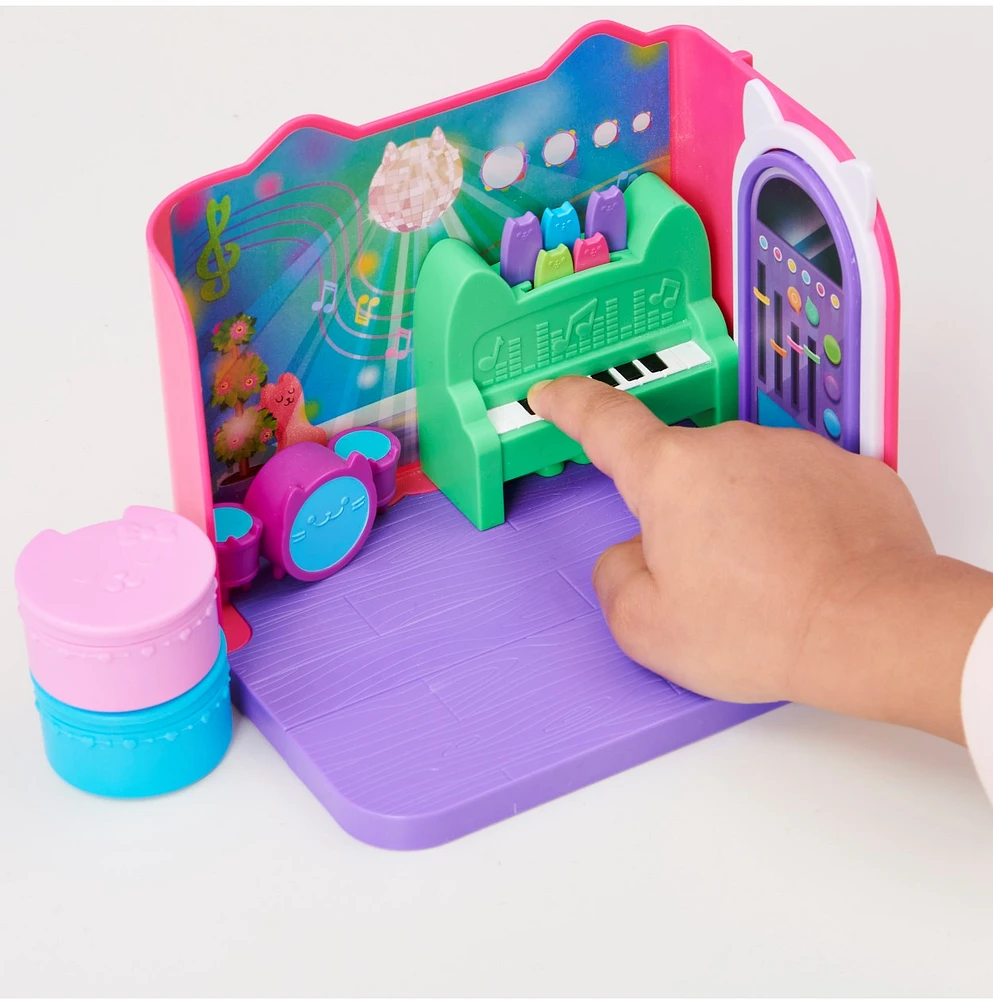Gabby’s Dollhouse - Groovy Music Room with Daniel James Catnip Figure Playset 