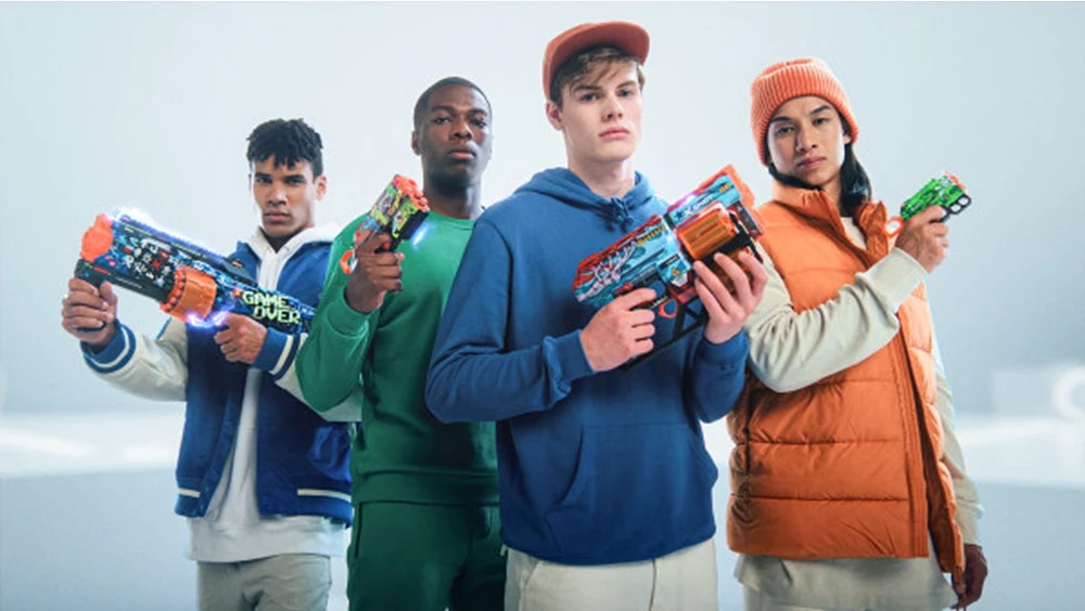 Zuru X-Shot Skins: Flux Dart Blaster, 8 Darts – One Variation Chosen at Random