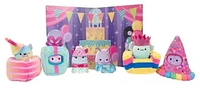 Squishmallows Squishville! Ensemble de mini peluches Birthday Bash de 2 pouces 