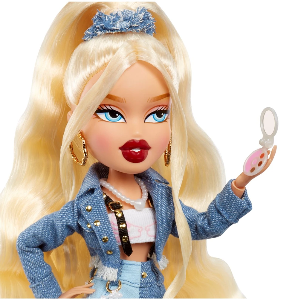 Bratz Alwayz Bratz Doll- Cloe 