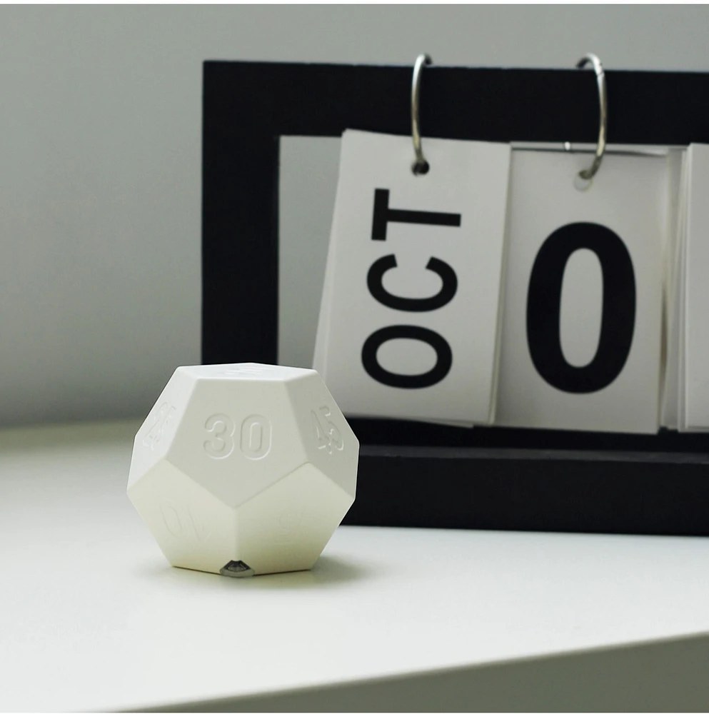 Biogenik Countdown Dodecahedron Timer (D-12) – Une variation choisie au hasard