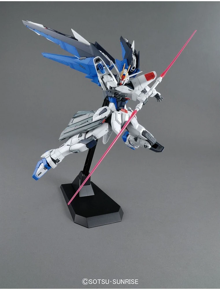 Gundam Seed Freedom ZGMF-X10a Ver 2.0 Mg Model Kit 