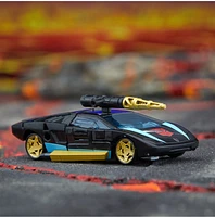 Cric à roulettes Transformers Legacy Deluxe Class Armada Universe 