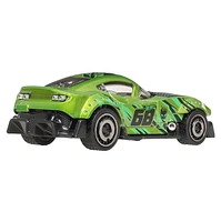 Hot Wheels Pull Back Speeders - Assortie – Une variation choisie au hasard