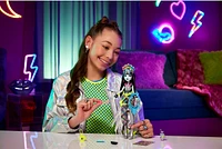 Monster High: Monster Fest Dolls - Assortie – Une variation choisie au hasard