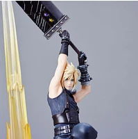 Final Fantasy VII Rebirth Statuette - Cloud Strife 