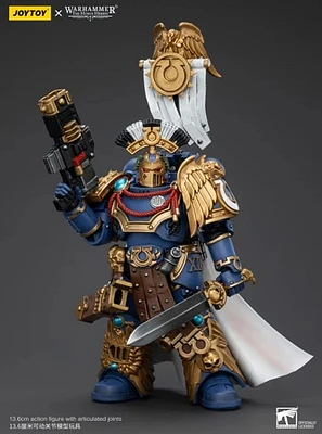 Warhammer The Horus Heresy - Ultramarines Legion Praetor with Power Sword and Volkite Serpenta 