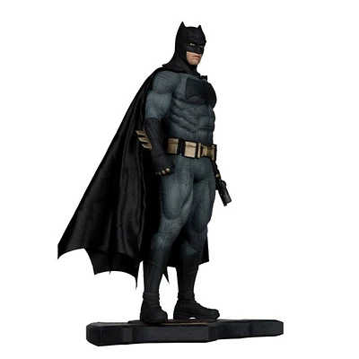 Batman (Batman v Superman: Dawn of Justice) 1:6 Scale Resin Statue 