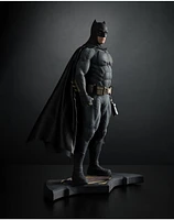 Batman (Batman v Superman: Dawn of Justice) 1:6 Scale Resin Statue 