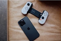 Backbone One - PlayStation Edition (Lightning) - Mobile Gaming Controller for iPhone - 2nd Gen - Noir