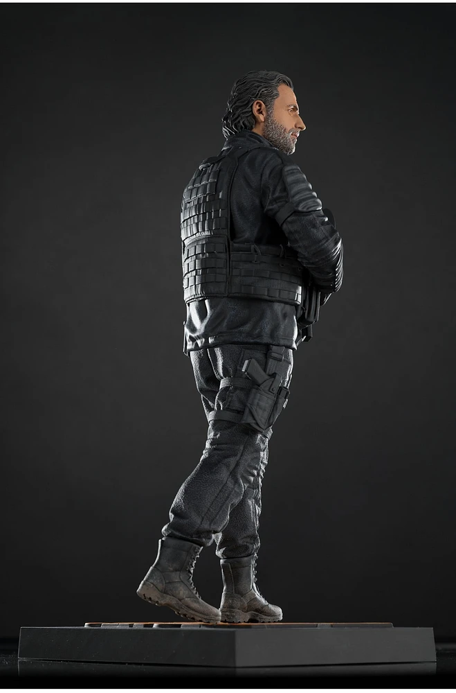 The Walking Dead Resin - Rick Grimes (The Ones Who Live) Statue 