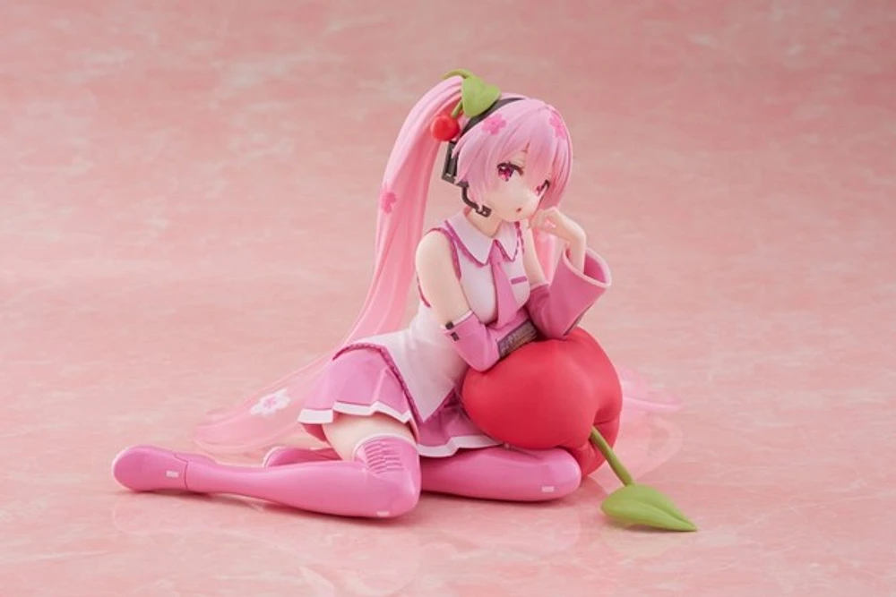 Sakura Miku Desktop Cute Figure (Cherry Cushion Ver.) 