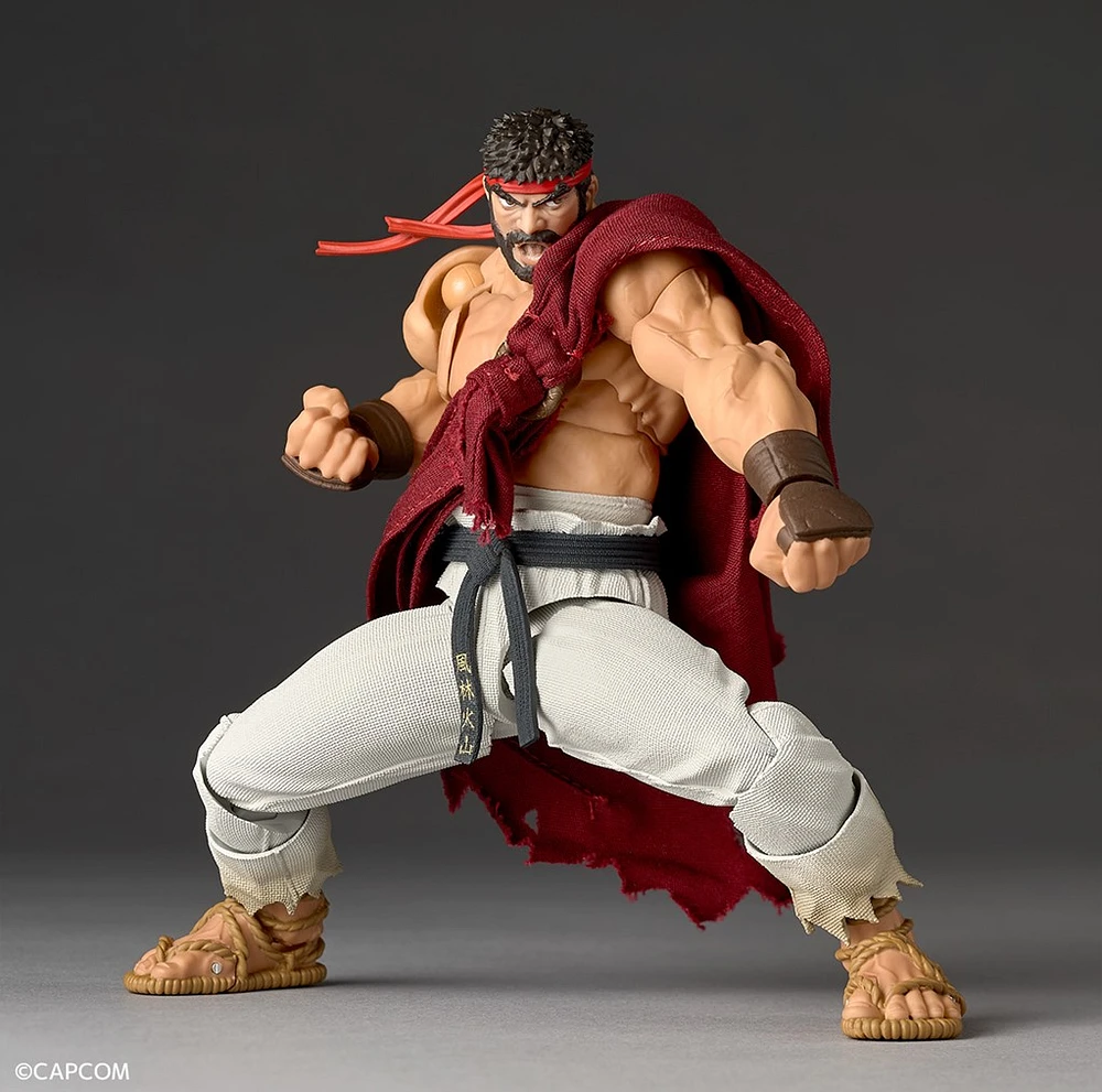 Revoltech Amazing Yamaguchi Street Fighter Ryu Action Figure 
