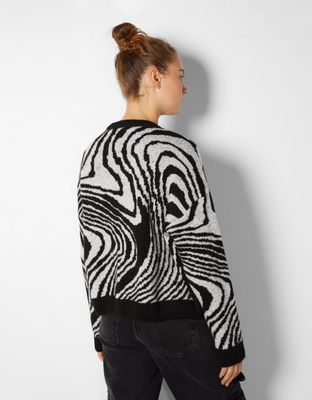 Pull motif ondulé