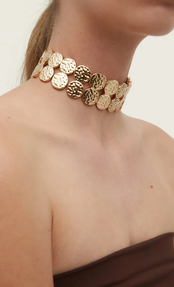 Choker monedas