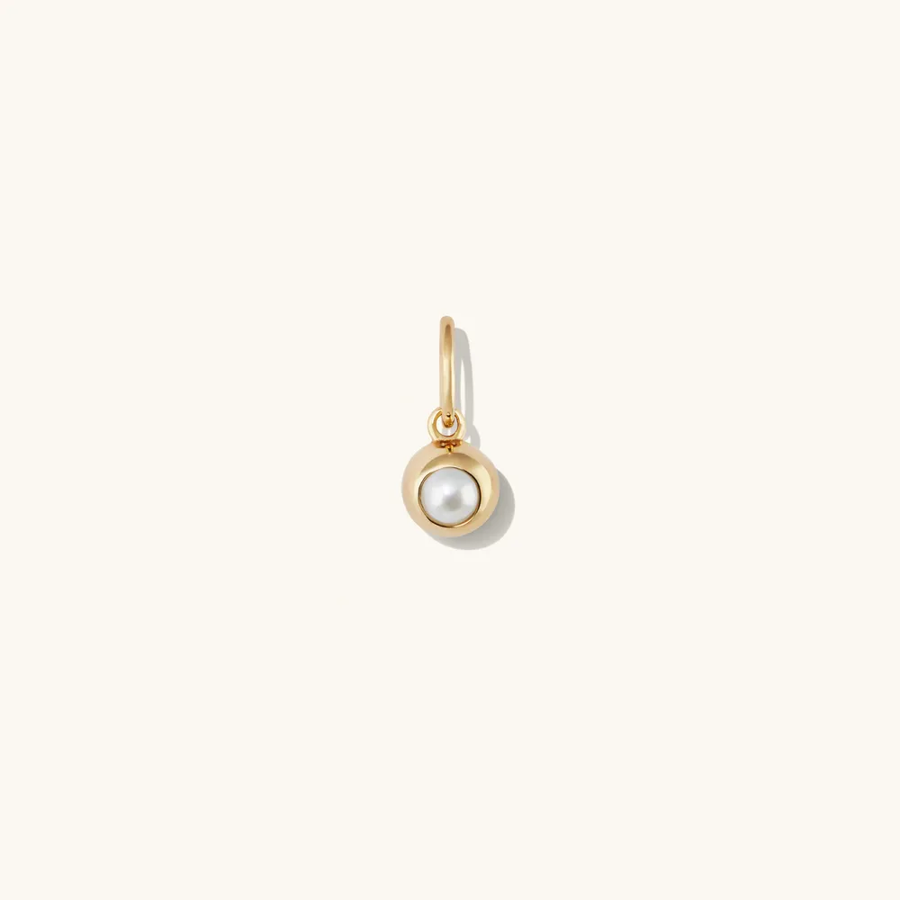 Mejuri 14K Yellow Gold Drop Earrings: Essential Pearl Earrings White | Pearl