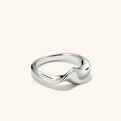 Wave Ring : Handcrafted Sterling Silver | Mejuri