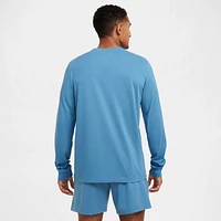 Nike Men's Dri-FIT Long-Sleeve Fitness T-Shirt