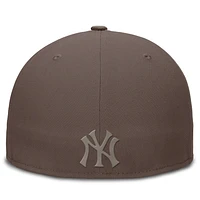 New York Yankees Statement True Men's Nike Dri-FIT MLB Fitted Hat