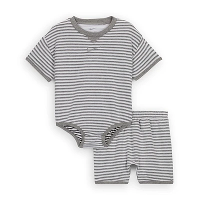 Nike ReadySet Baby (12-24M) Bodysuit and Shorts Set
