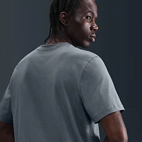 Nike Men's T-Shirt