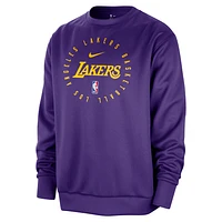 Los Angeles Lakers Spotlight Men's Nike Dri-FIT NBA Crew-Neck Sweatshirt