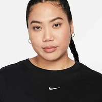 Nike Sportswear Essential Women's T-Shirt (Plus Size)