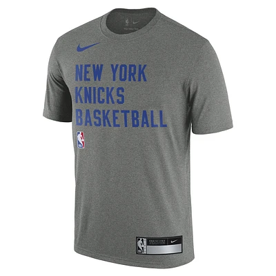 New York Knicks Men's Nike Dri-FIT NBA Practice T-Shirt