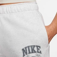 Nike Sportswear Club Fleece Women's Mid-Rise Graphic Shorts