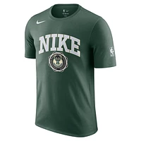 Milwaukee Bucks Essential Men's Nike NBA T-Shirt